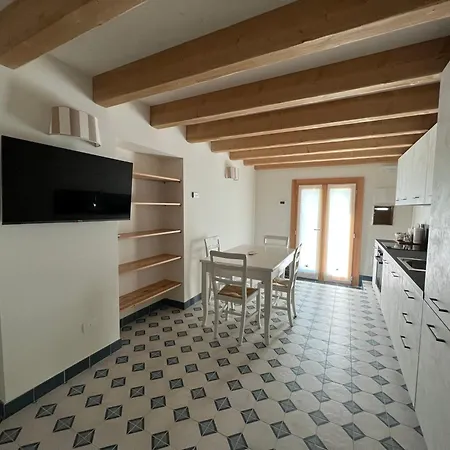 Fronte Laguna Ca'nonica *